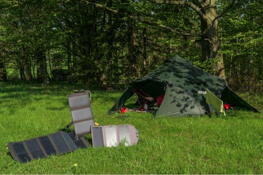 How to Choose Best Portable Battery Packs for Camping - Buying Guide