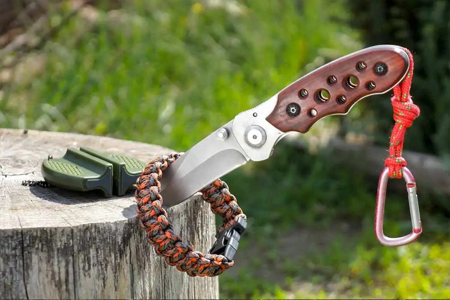 Best Camping Knives For Wilderness Adventures 
